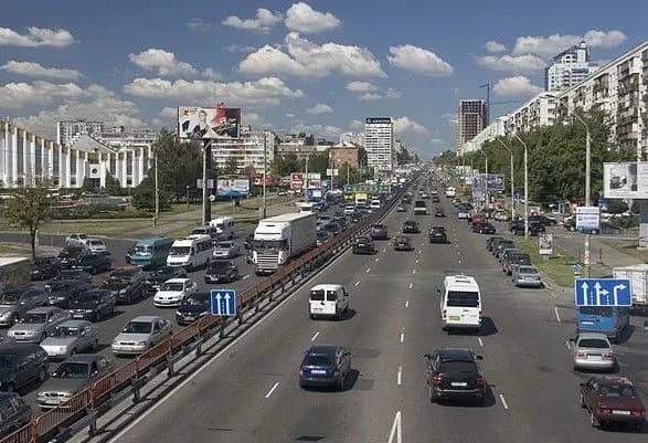 У столиці перед вихідними утворилось декілька серйозних заторів