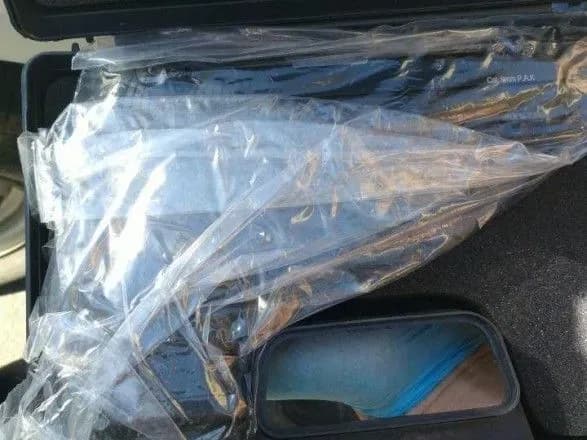 В Одесі викрили банду, яка торгувала пістолетами через інтернет