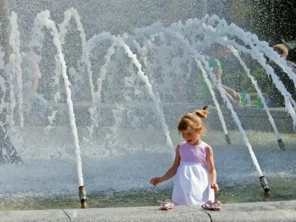 Треть августа в Киеве держалась жара в более 30 градусов