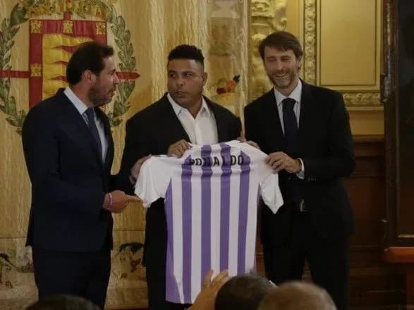 Володар "Золотого м'яча" Роналдо придбав клуб іспанської Прімери