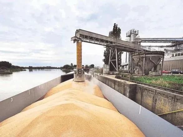 Держрезерв не зміг з першого разу поповнити запаси зерна