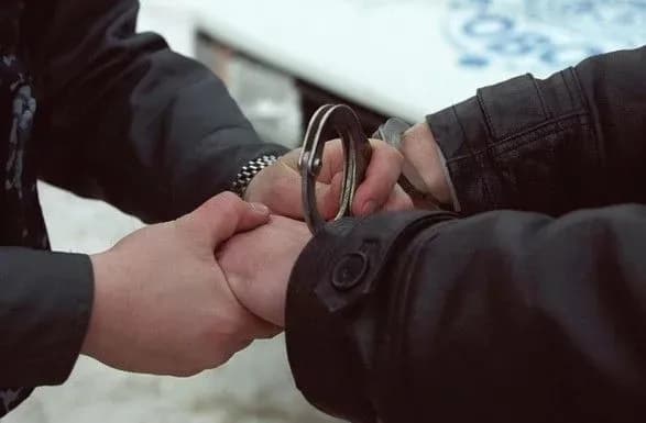 Росіянин намагався вивезти з України старовинну книгу