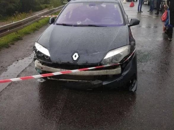 На Львівщині іноземець на легковику прорвався через кордон