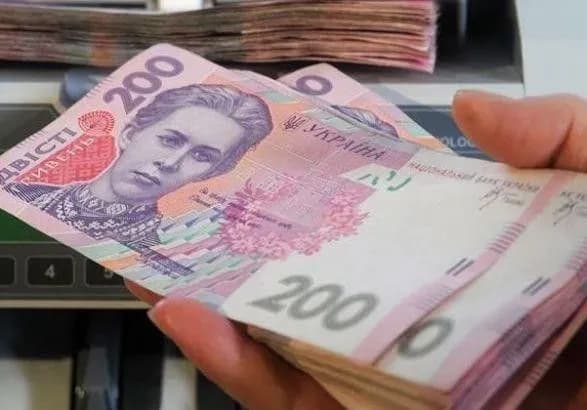 Президент доручив підвищити зарплату військовим