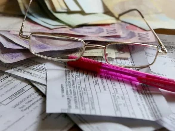 Дві області розпочали виплату премій економним субсидіантам