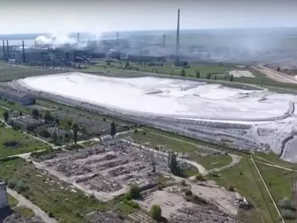 Екологічне лихо в Криму: інформація про випари з кислотонакопичувача "Титану" не підтвердилася