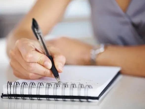 ЮНЕСКО: 750 млн людей не вміють читати і писати