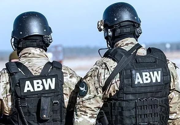 У Польщі висунули обвинувачення чиновнику, що шпигував для ГРУ Росії