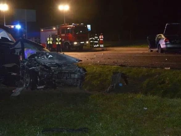 Минулої ночі сталася ДТП з українцями у Польщі: є загибла