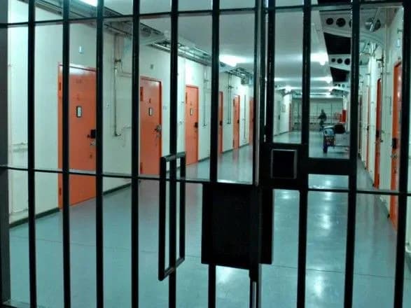 На Донеччині до 8 років тюрми засудили жінку-бойовика