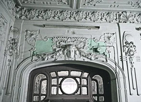 Правоохоронці викрили крупну аферу з привласненням престижної столичної нерухомості