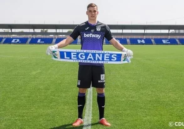 Голкипер Украины попал в символическую сборную испанской Примеры