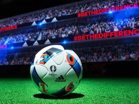 Данченко заявил, что перелет на Евро-2016 оплачивал сам и через турфирму