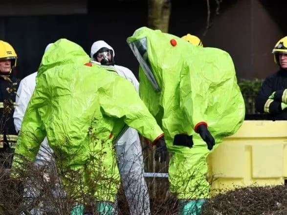 ЗМІ: двоє росіян намагалися шпигувати за місцем досліджень щодо отруєння Скрипаля