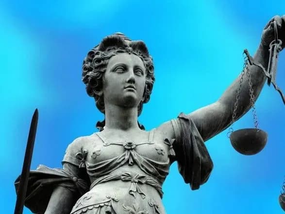 Директорку одного з підприємств Полтавщини підозрюють у крупній розтраті