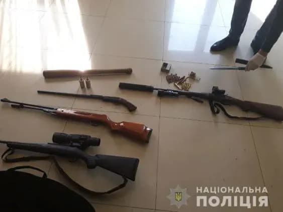 На Львівщині правоохоронці вилучили ще один арсенал зброї