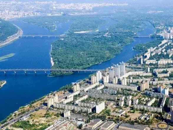 Курс на осінь: температура води в Дніпрі вже опустилася нижче 20 градусів