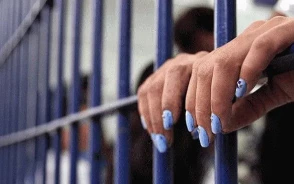 Суд заарештував шахрайку, яка привласнила пенсії переселенців Донбасу