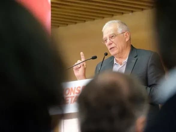 В МИД Испании рассказали об идее Трампа построить стену в Сахаре