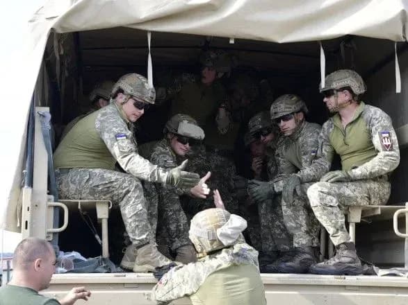 Українські десантники беруть участь у військових навчаннях в Німеччині