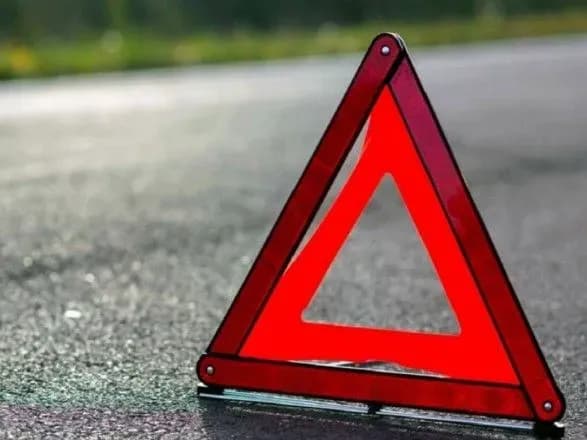 Нетвереза жінка у столиці після ДТП в’їхала у релігійну споруду: є постраждалі