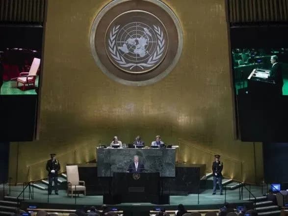Порошенко в ООН: дії РФ в Азовському морі потребують посиленого режиму санкцій та інших цільових заходів