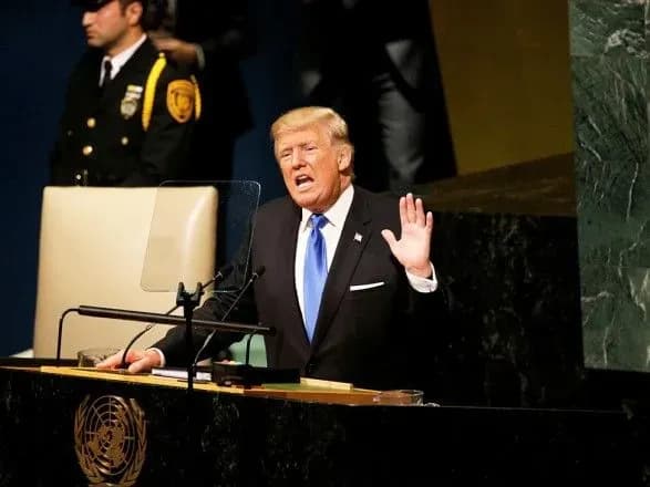 Китай в шоке: Трамп обвинил КНР во вмешательстве в выборы в Конгресс