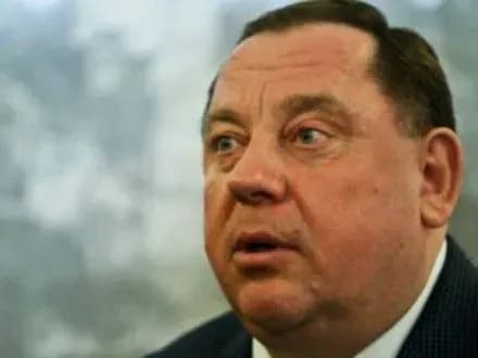 Суд звільнив податкову академію від сплати за оренду фірмі екс-ректора Мельника