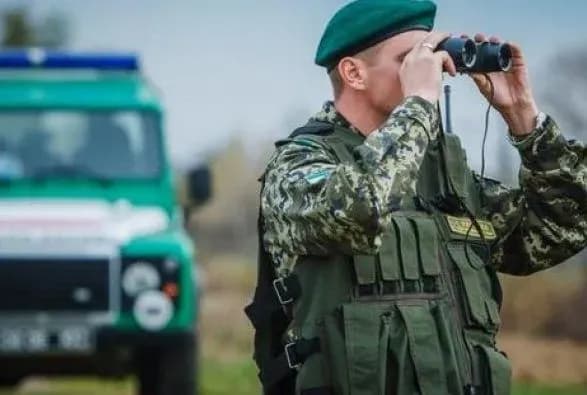 У порту Одеси правоохоронці вилучили контрабанду зимового одягу на 2,5 млн гривень