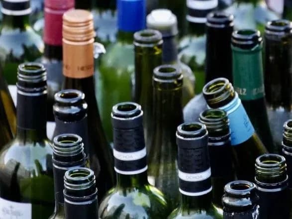 Податківець розповів, куди дівають вилучений підроблений алкоголь