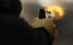 Внаслідок обстрілу авто на Херсонщині поранено помічника нардепа