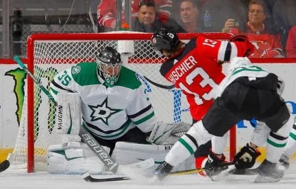 Хоккеисты "Нью-Джерси" завоевали четвертую подряд победу на старте НХЛ