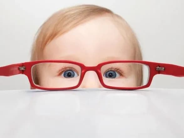 Офтальмолог назвав головні причини порушення зору у дітей