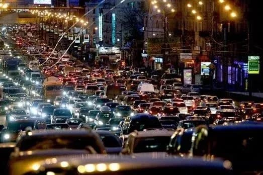 Рівень заторів у столиці оцінюється в 7 балів