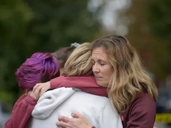 Влада підтвердила, що у результаті масового вбивства у синагозі в Піттсбурзі загинуло 11 осіб