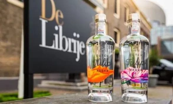 Голландці випустили горілку з тюльпанів