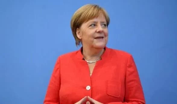 Меркель приїхала до Києва