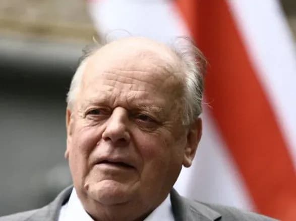 Станислав Шушкевич ушел с поста председателя оппозиционной белорусской партии