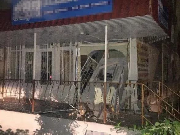 У Миколаєві підірвали банкомат у багатоповерхівці