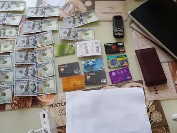 Четверо посадовців "Київтранспарксервіс" створили систему з отримання хабарів