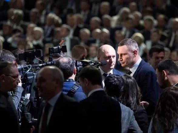 Кличко: призываю Президента и правительство предотвратить срыв отопительного сезона в городах Украины