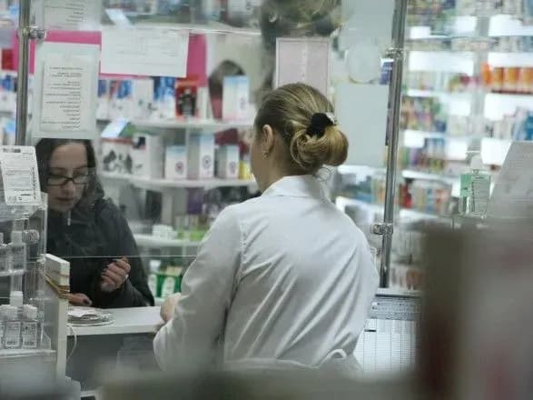 Шприцы, бинты и вата из украинских аптек не исчезнут