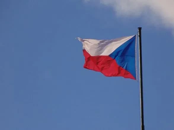 Прем’єр Чехії відмовився добровільно йти у відставку