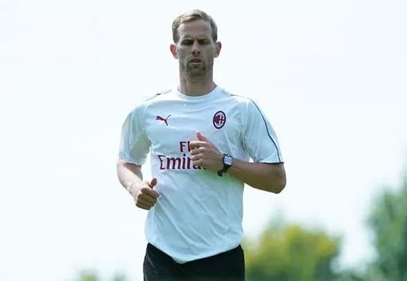 Экс-футболист "Днепра" лишился проблем с сердцем и возобновил тренировки с "Миланом"