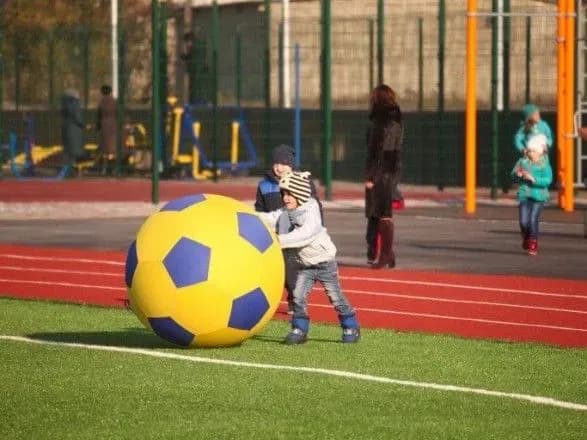 Сучасний стадіон урочисто відкрили в центрі Юр'ївської об'єднаної громади
