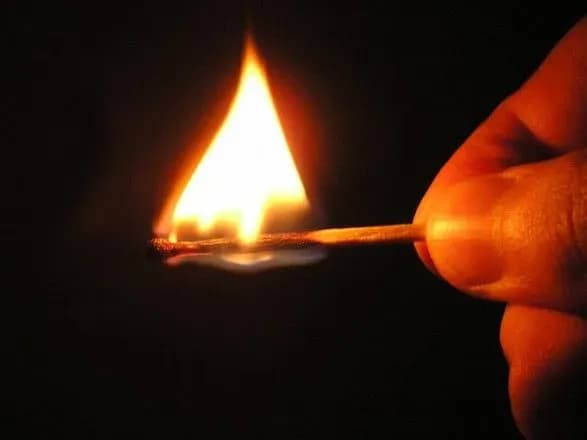 У Шостці підпалили авто депутата