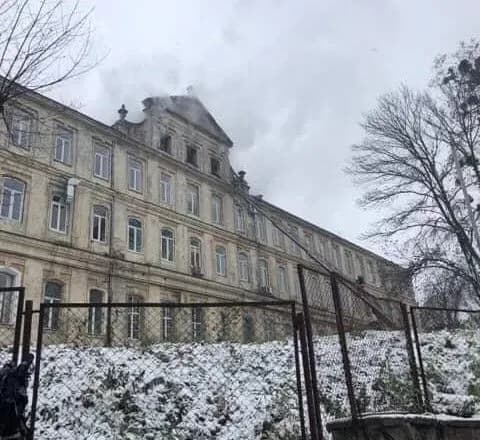 У Львові горить лікарня