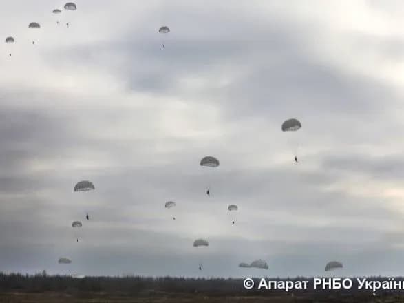 День десантника: показали фото масштабних військових навчань