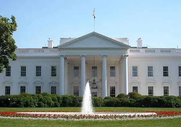 Зміни клімату стали причиною лісних пожеж та ураганів у США - Білий дім