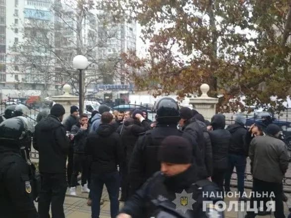 В одеському суді сталися сутички, до поліції доставили 49 осіб